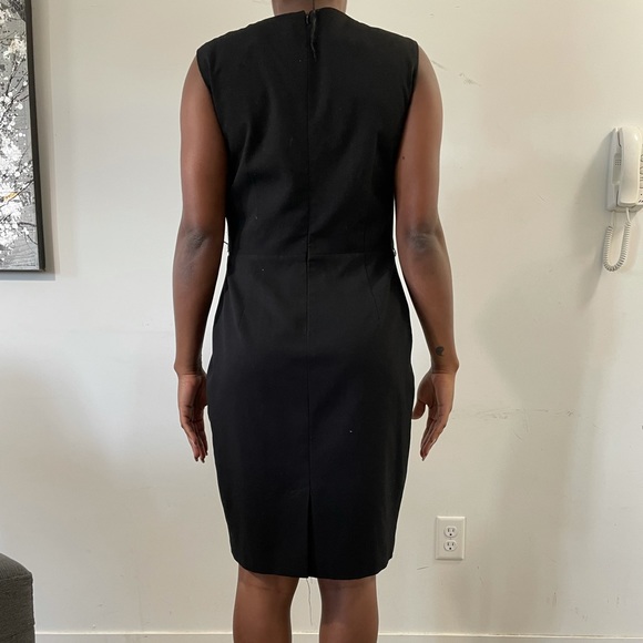 Perfect office or meeting dress - Picture 4 of 4